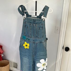Woman’s overalls Size Small.  New without tags.  Never worn.